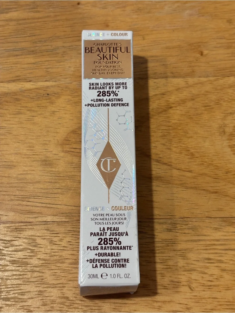 Charlotte Tilbury 9 Warm CHARLOTTE'S BEAUTIFUL SKIN FOUNDATION Brand New in Box